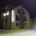 Skarpa Homestay *