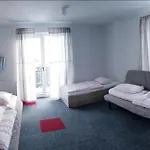 Skarpa Homestay